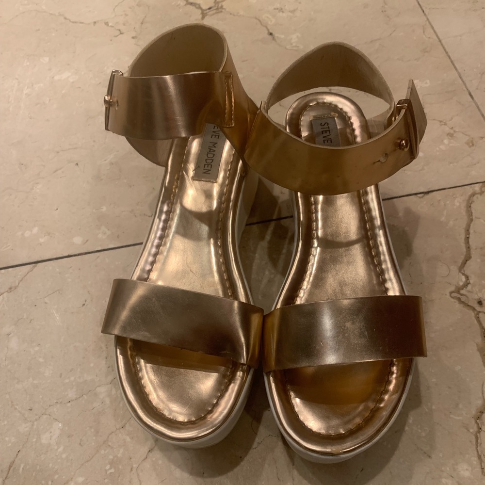 Steve Madden platform sandals
